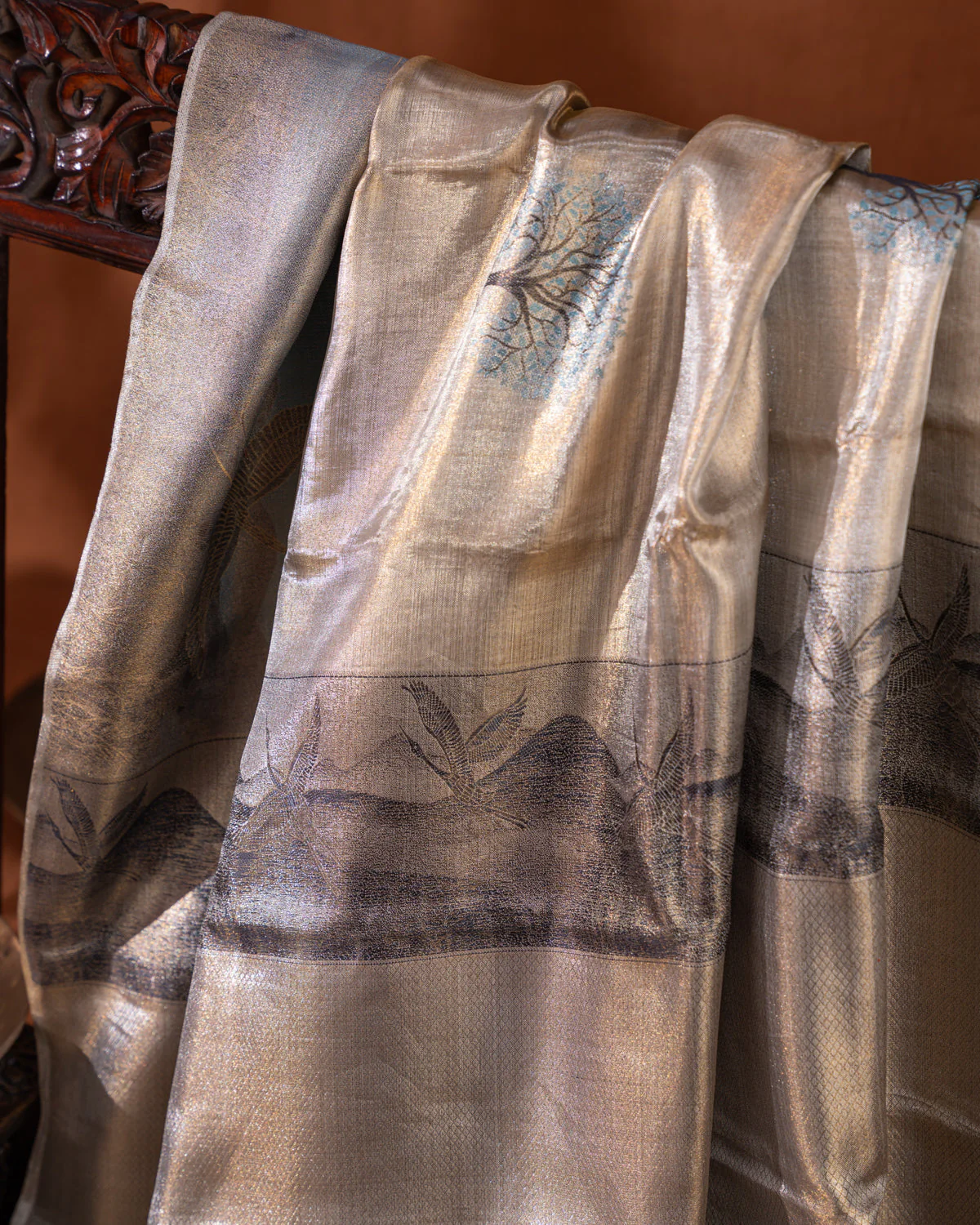 Light Gold Tissue Kanchipuram Silk Saree With Exclusive Electronic Jacquard Weaves - Image 3