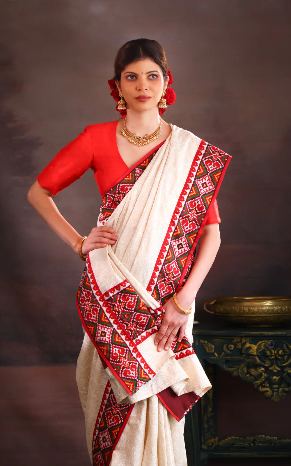 Off White & Maroon Tussar Silk Saree With Allover Chikankari Work - Image 4