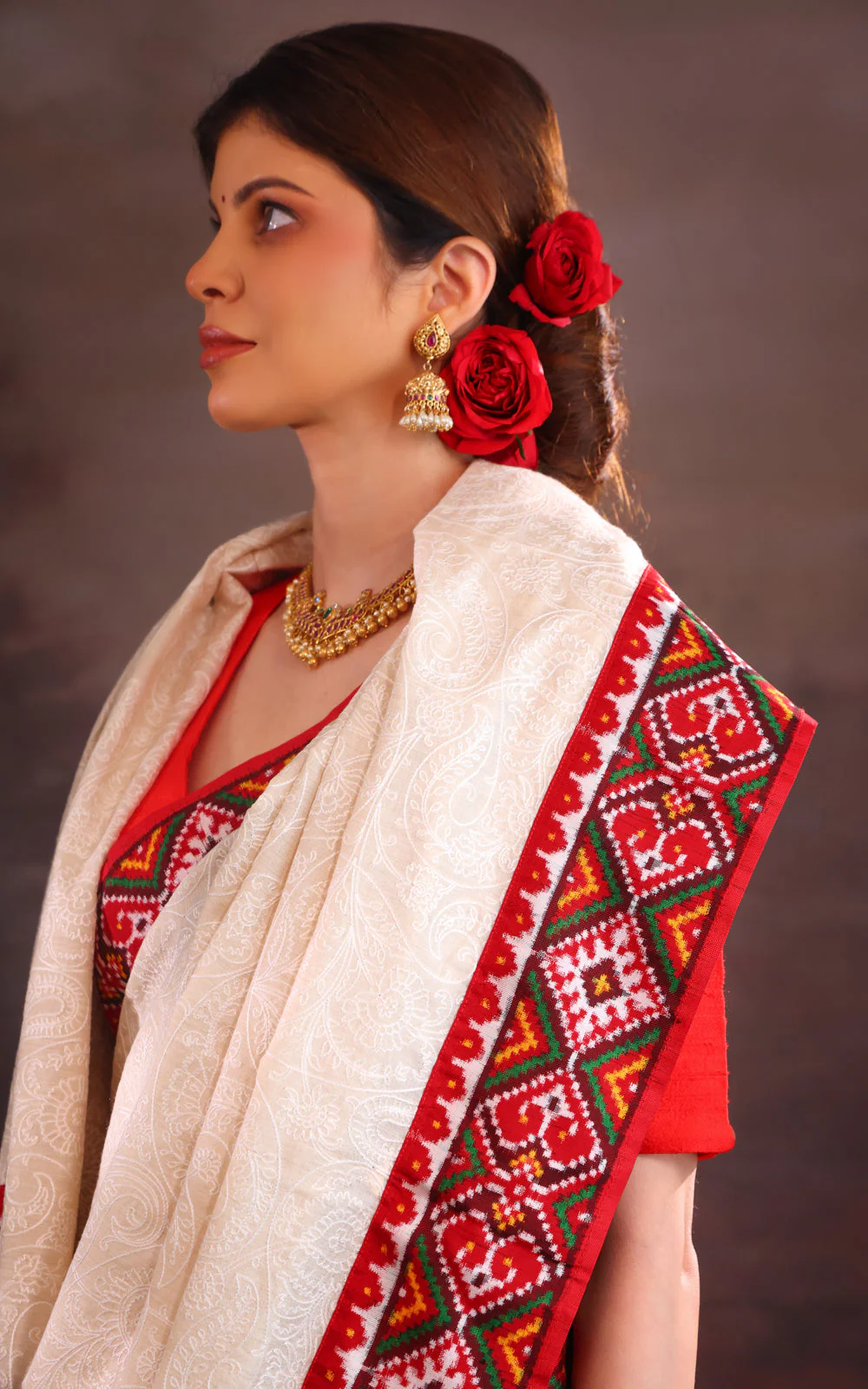 Off White & Maroon Tussar Silk Saree With Allover Chikankari Work - Image 6