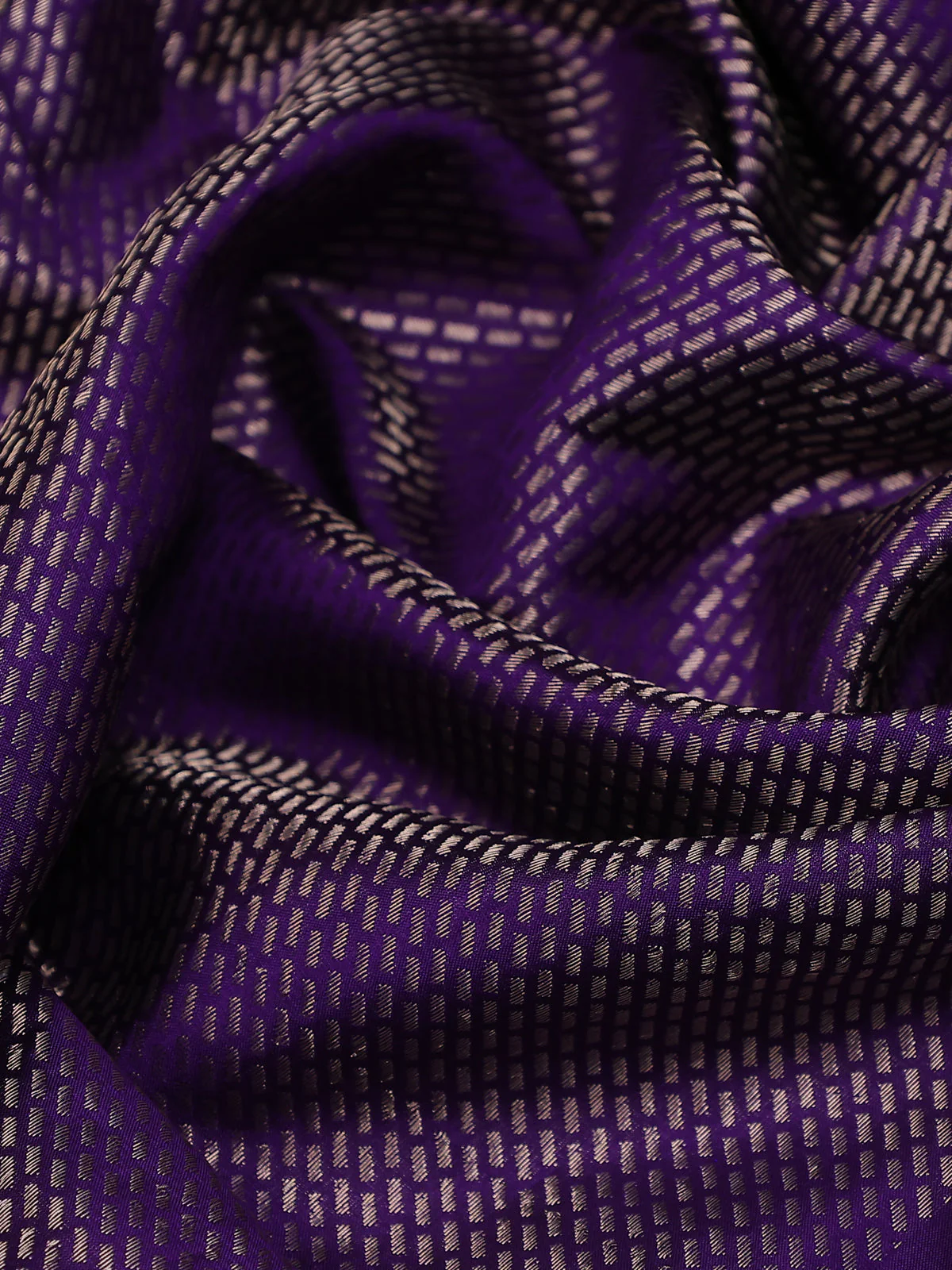 Violet Chiniya Silk Saree With Embroidery Readymade Blouse - Image 4