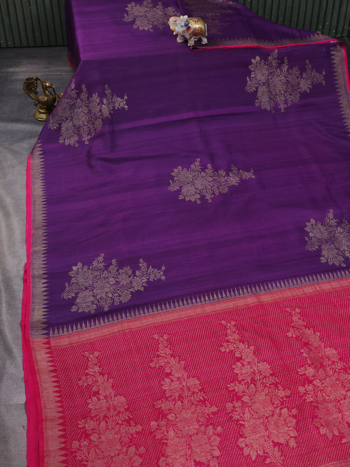 Violet-Pink Banarasi Khaddi Tussar Saree - Image 2