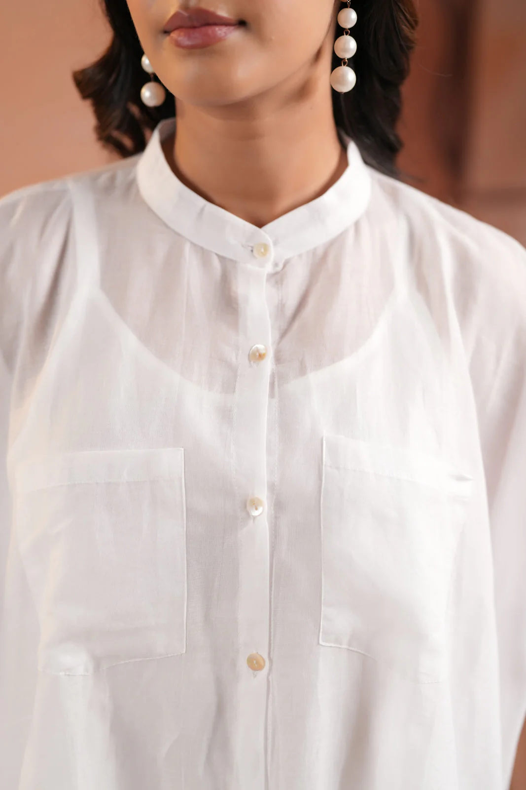 White Cotton High-Low Kaftan Set With Mininul Print Onthe Top - Image 11