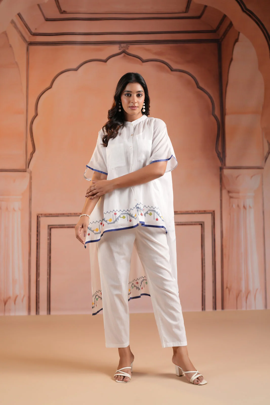 White Cotton High-Low Kaftan Set With Mininul Print Onthe Top - Image 6