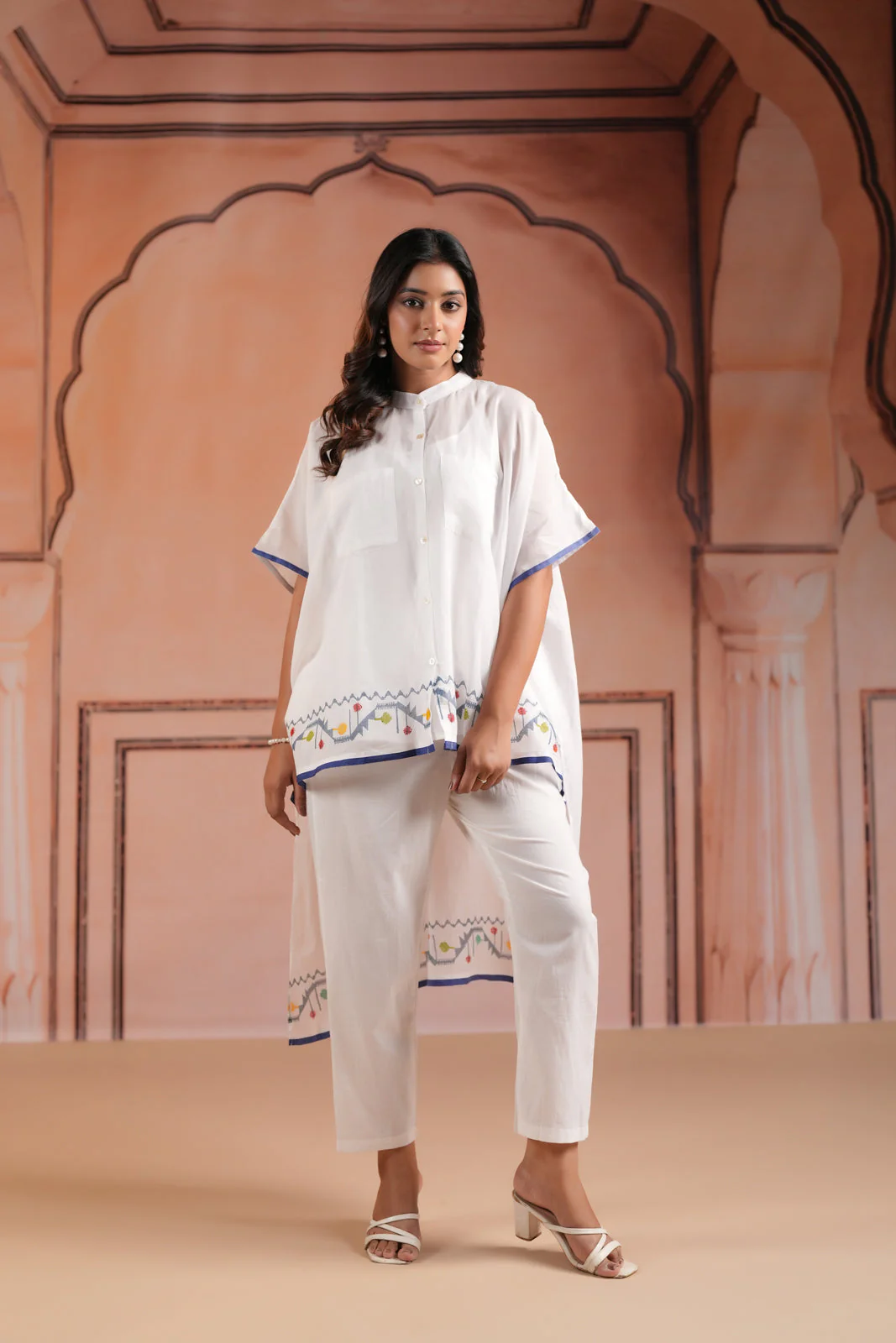 White Cotton High-Low Kaftan Set With Mininul Print Onthe Top - Image 8