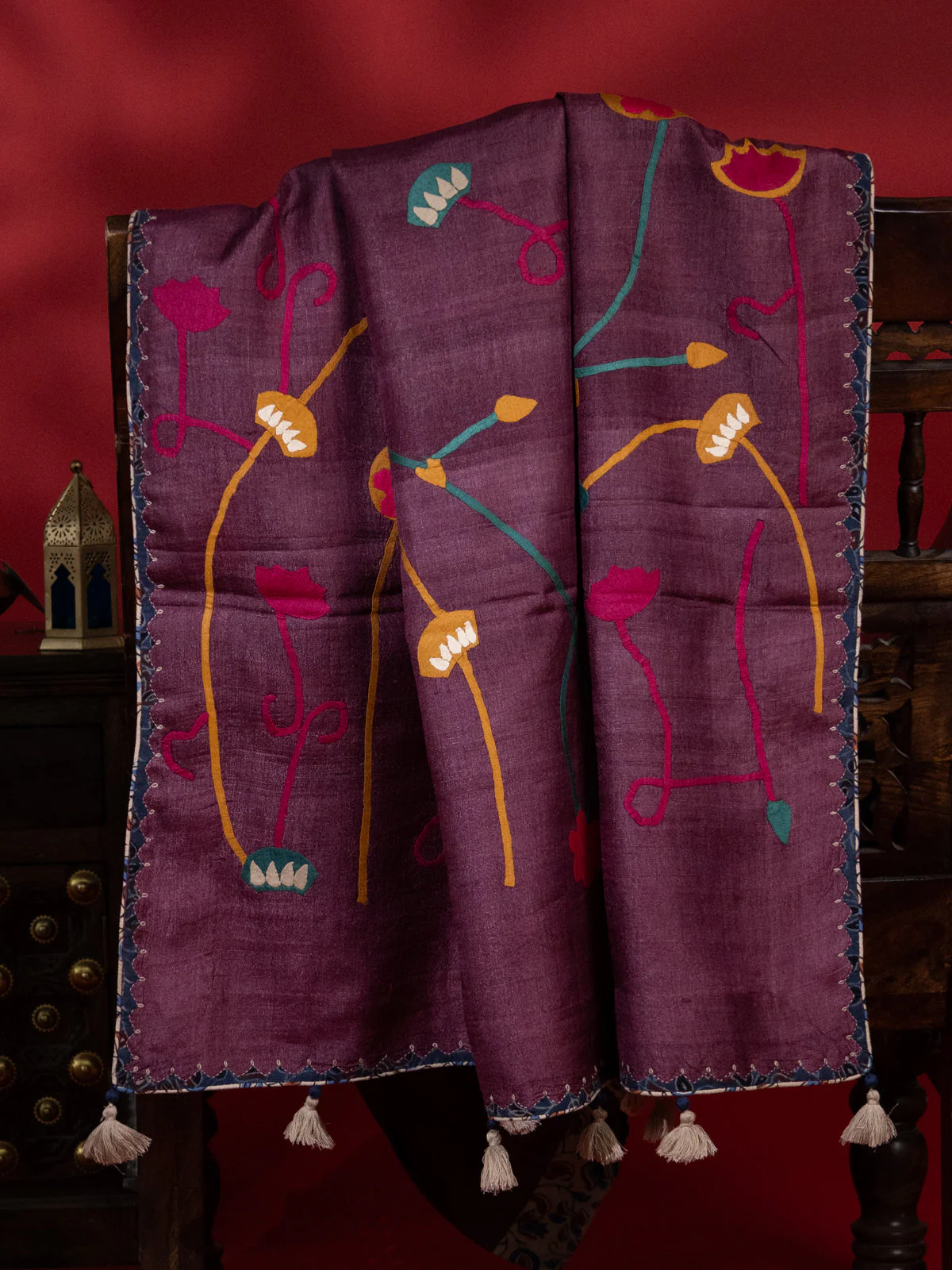 Wine Shade & Cream Tussar Silk Saree With Applique Work - Image 3