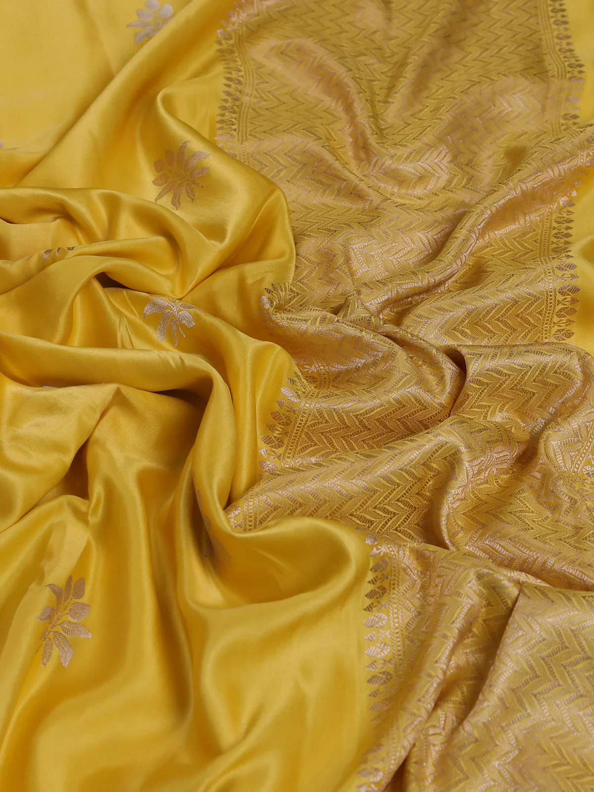 Yellow Banarasi Mushru Silk Saree - Image 3