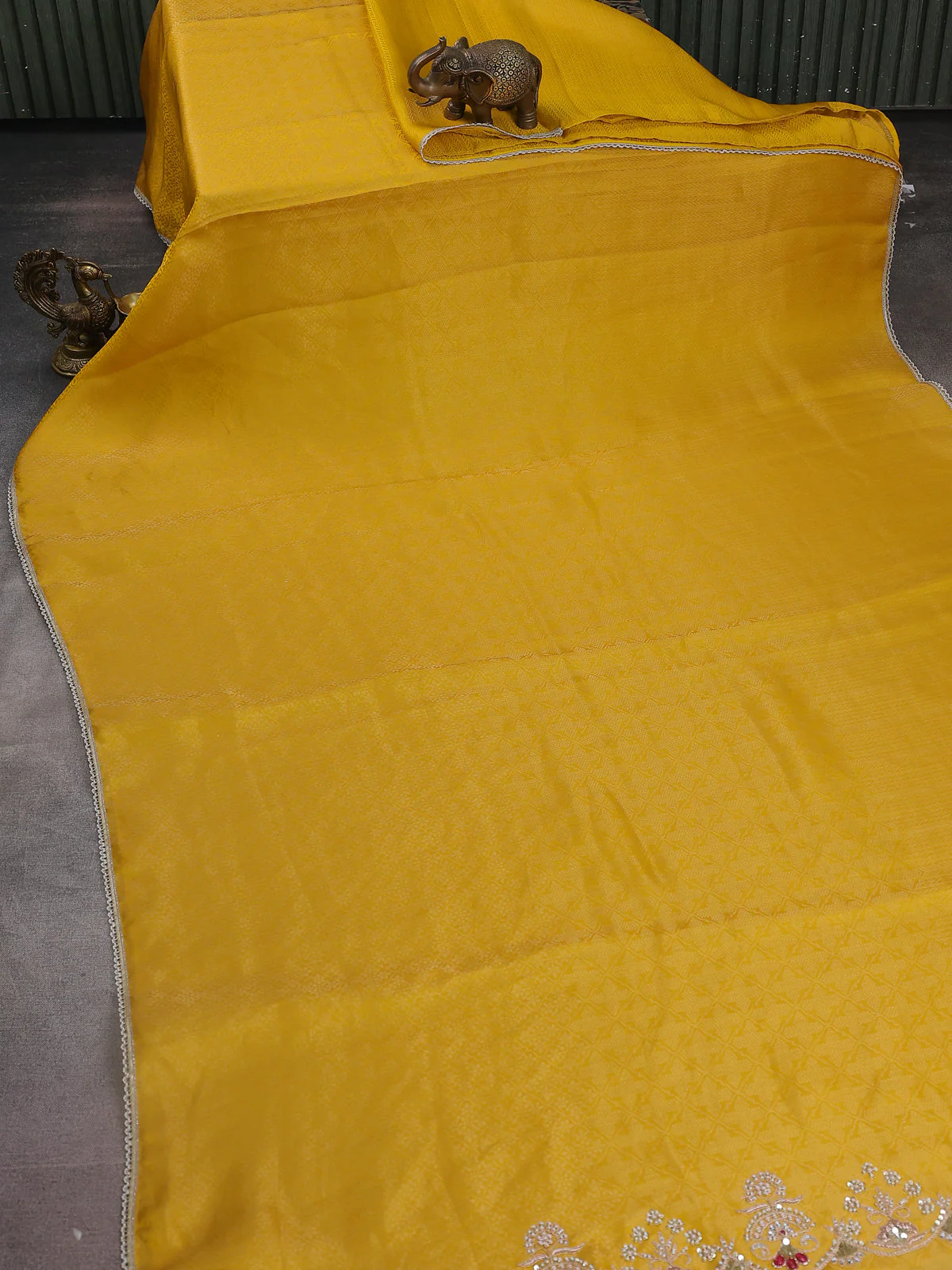 Yellow Banarasi Silk Saree With Embroidery Readymade Blouse - Image 4