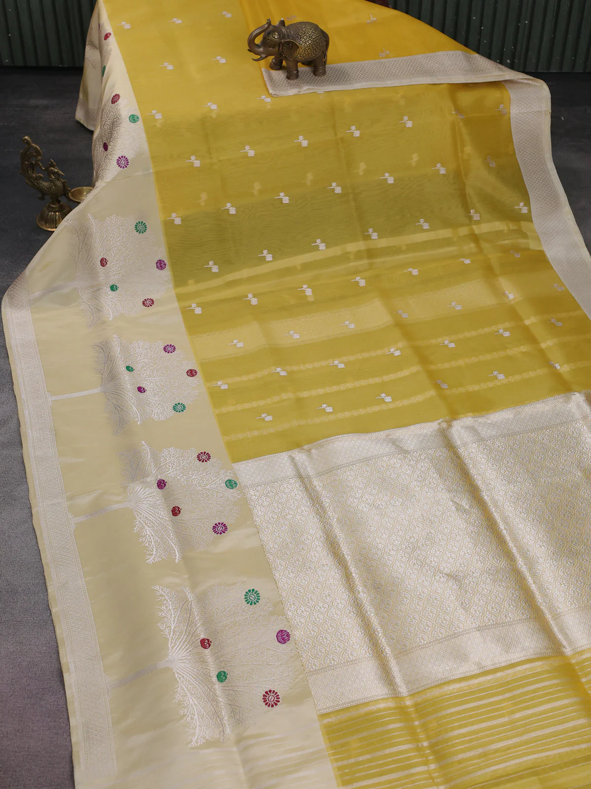 Yellow-Cream Banarasi Kora Silk Saree - Image 2