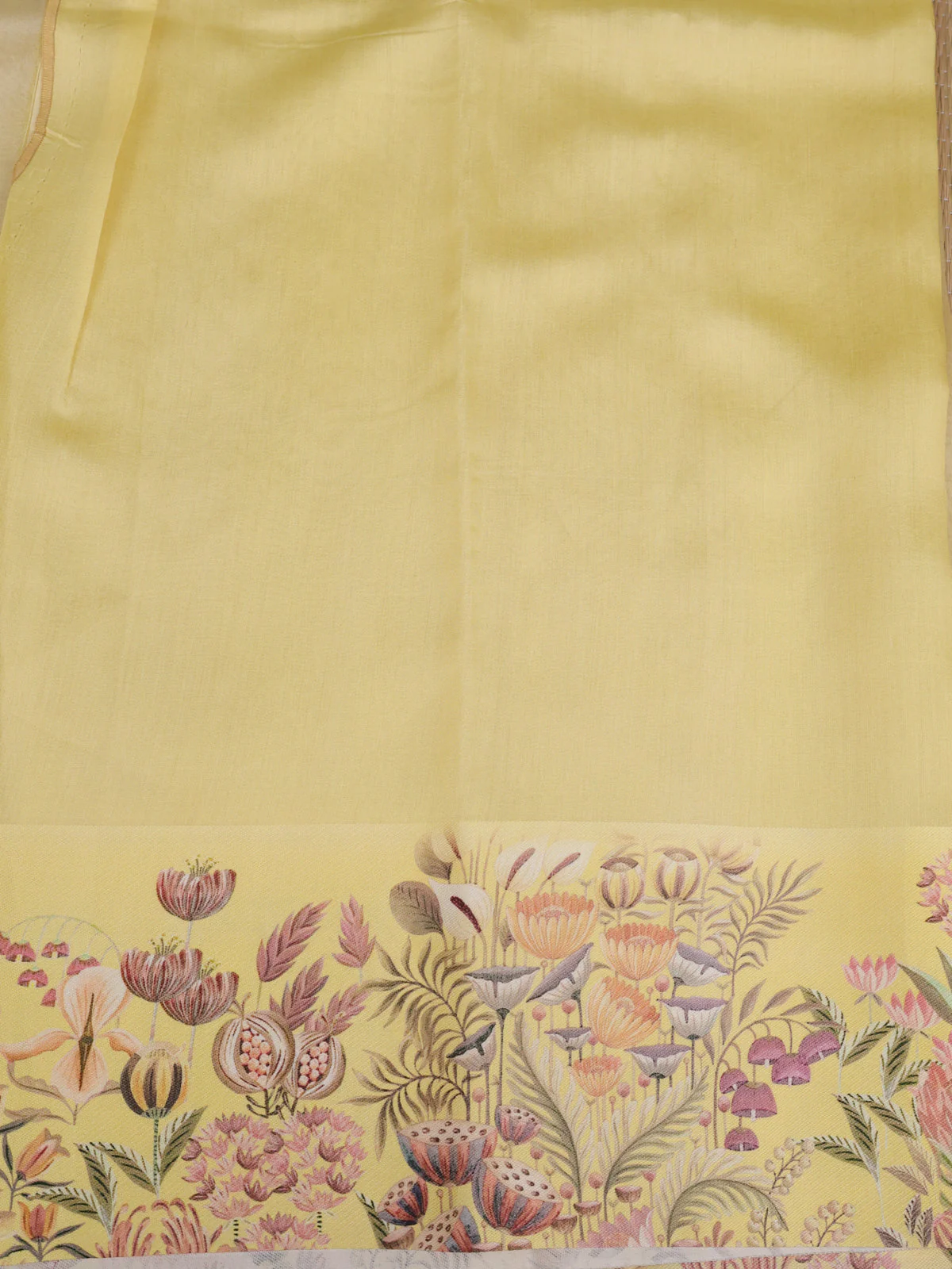Yellow Green Banarasi Kora Saree With Plain Body And Satin Border Prints - Image 4