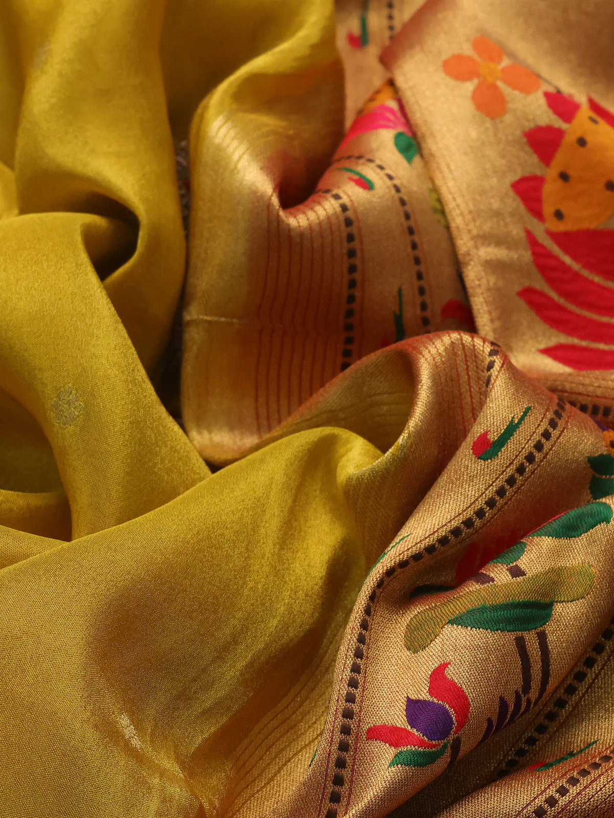 Yellow Tissue Silk Saree With Embroidery Butta & Paithani Style Border - Image 3