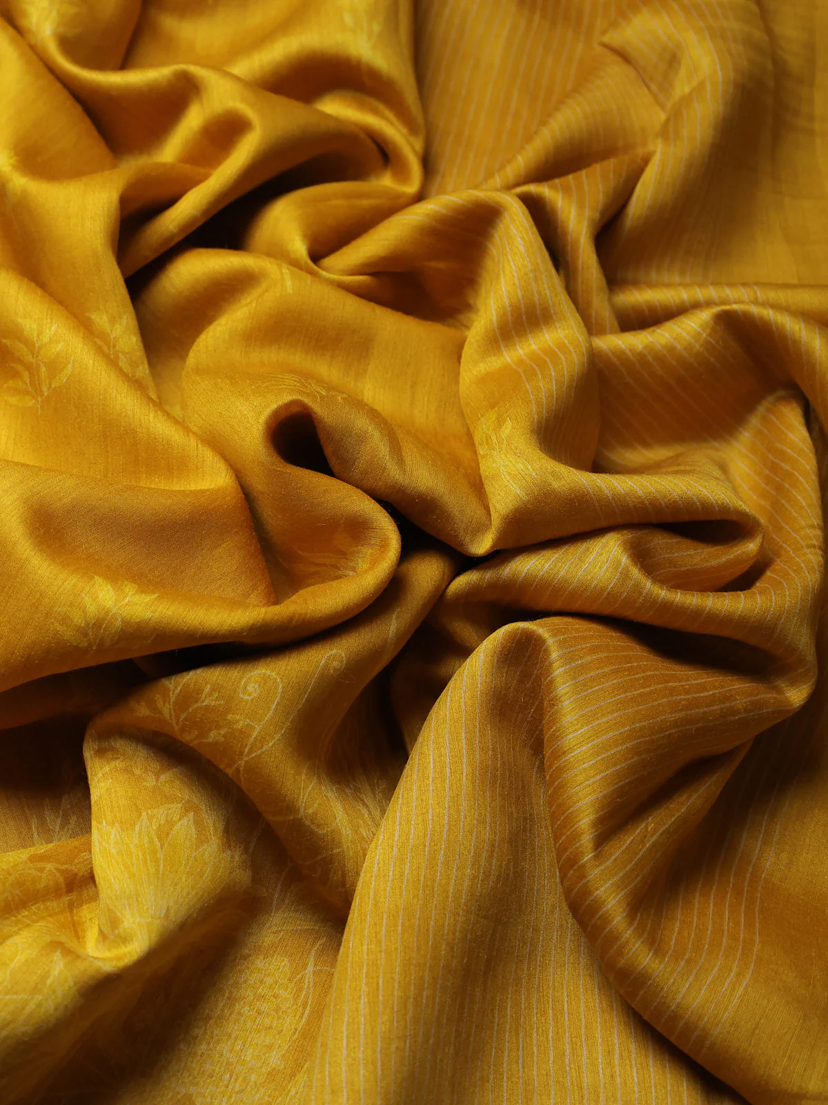 Yellow Tussar Silk Saree - Image 3