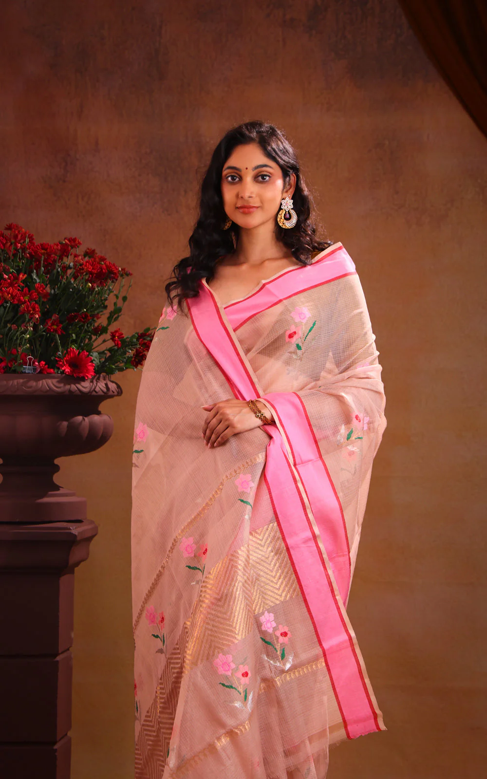 Beige & Pink Zari Kota Saree With Floral Motif - Image 5