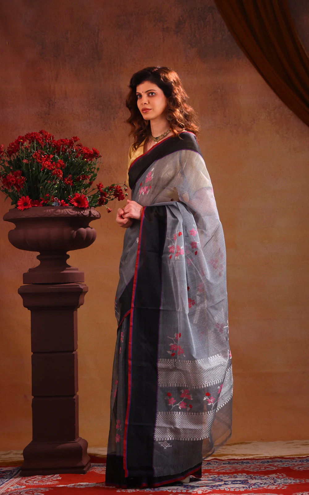 Grey & Black Zari Kota Saree With Jamdani Weaves - Image 3