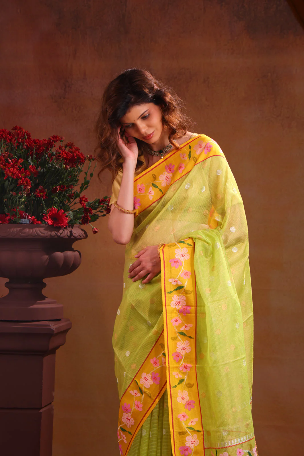 Light Green Zari Kota Saree Silver & Gold Butta - Image 3