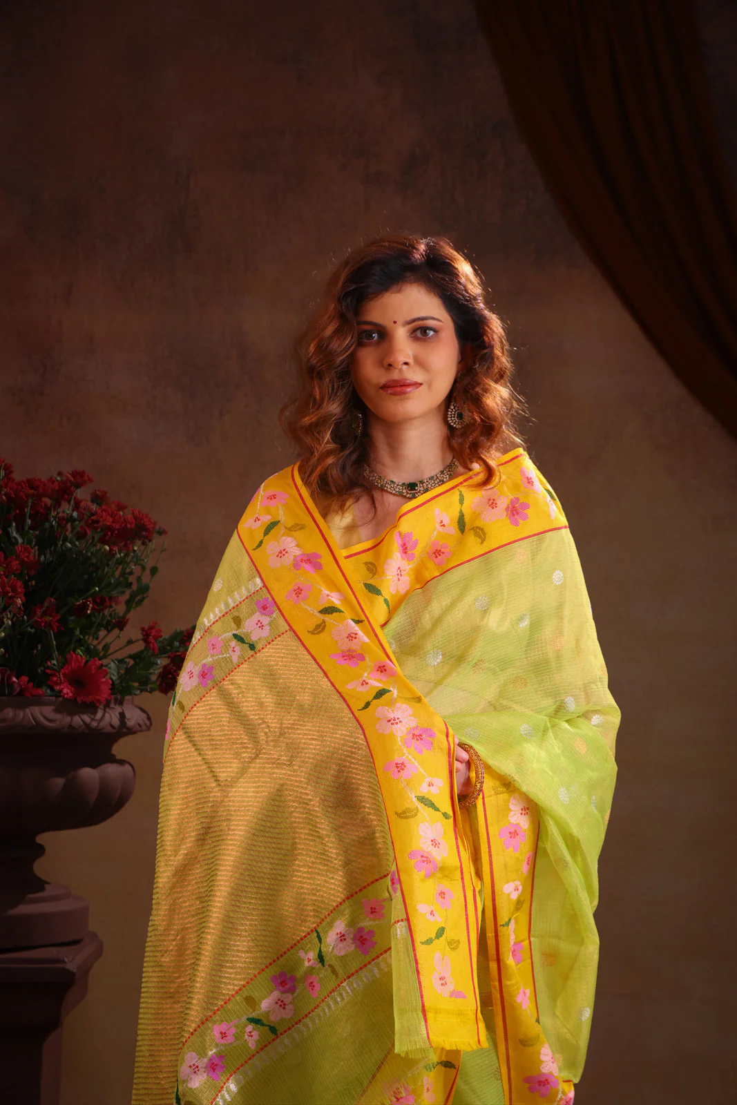 Light Green Zari Kota Saree Silver & Gold Butta - Image 6